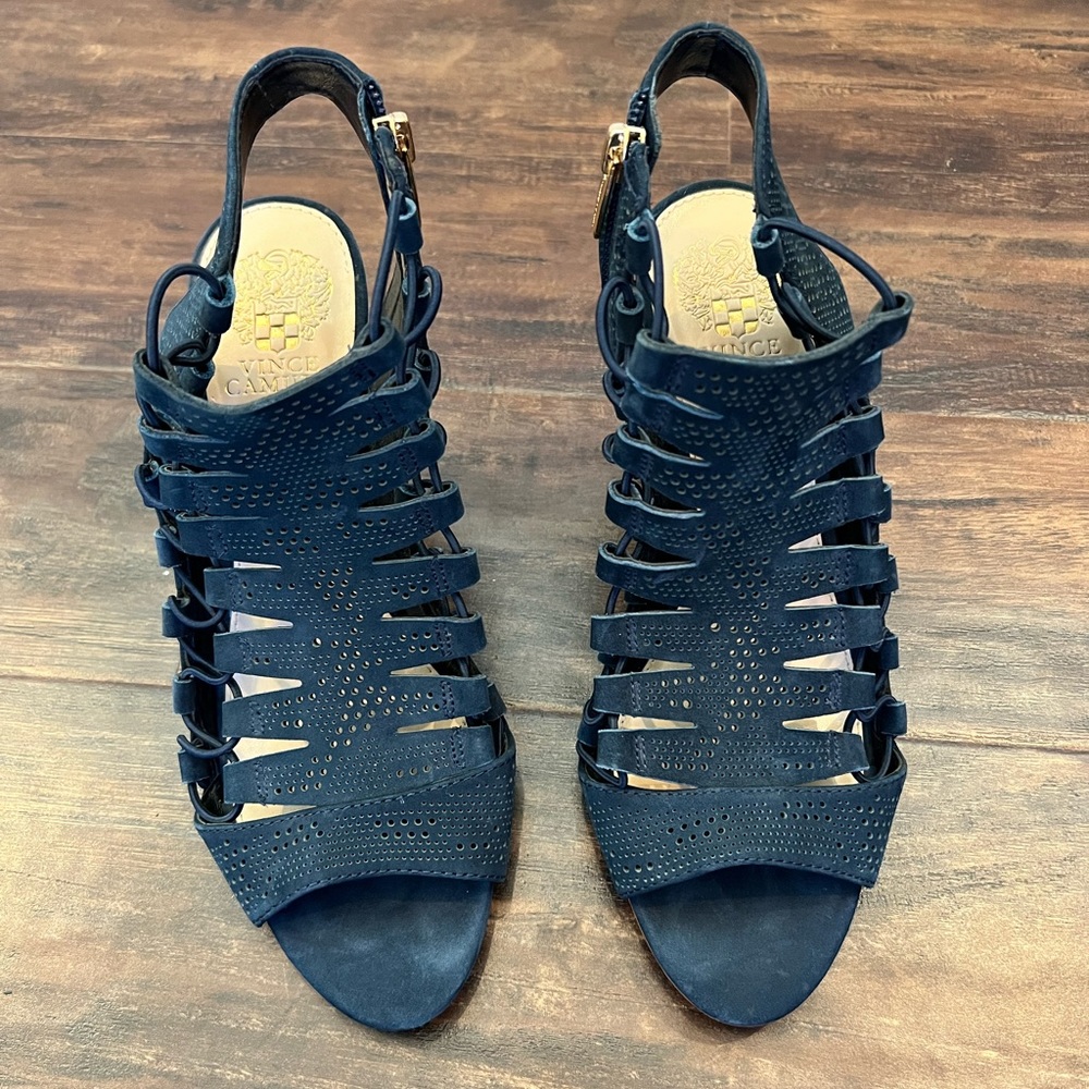 Navy: size 9: Vince Camuto booties.